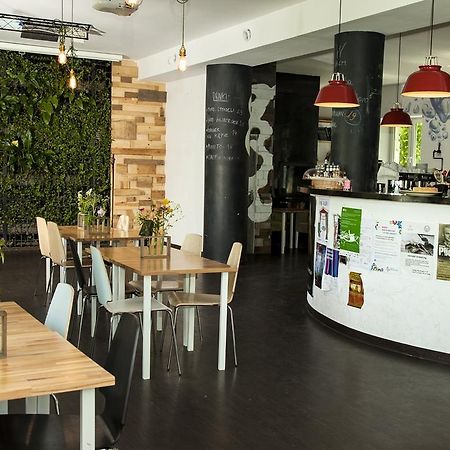 Wilson Hostel Warszawa Esterno foto