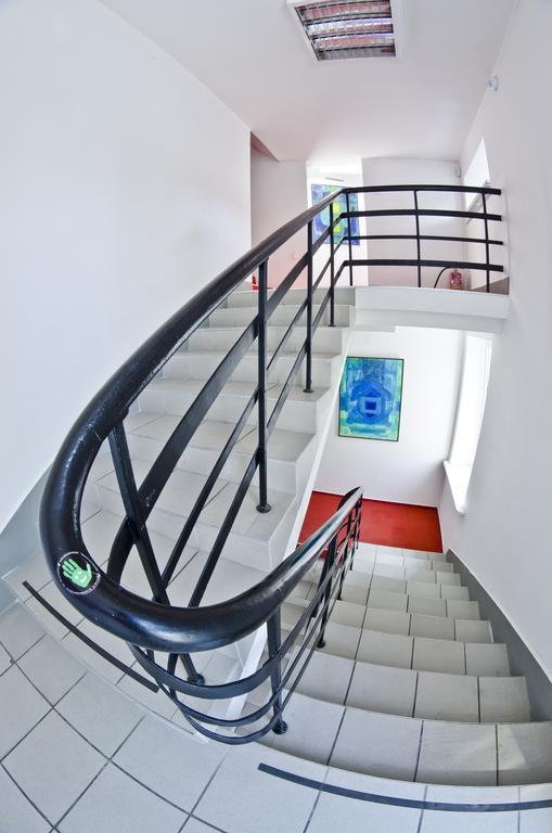 Wilson Hostel Warszawa Esterno foto